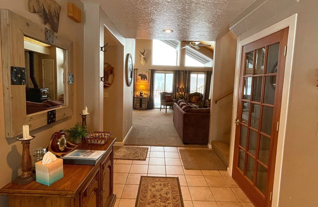 Golf Course Vacation Home!
