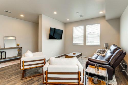 Golf, Hike and Explore Family Retreat in Denver