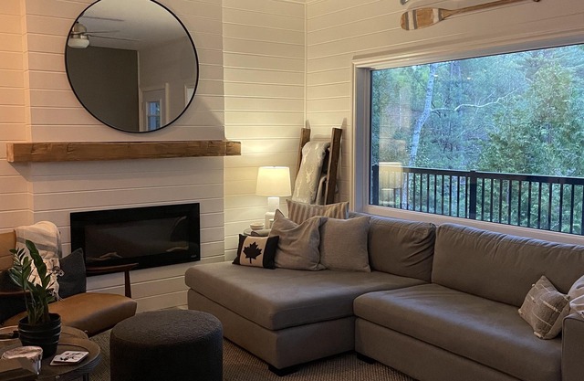 Gooderham Lakehouse - Enjoy the peace, tranquility and northern air.