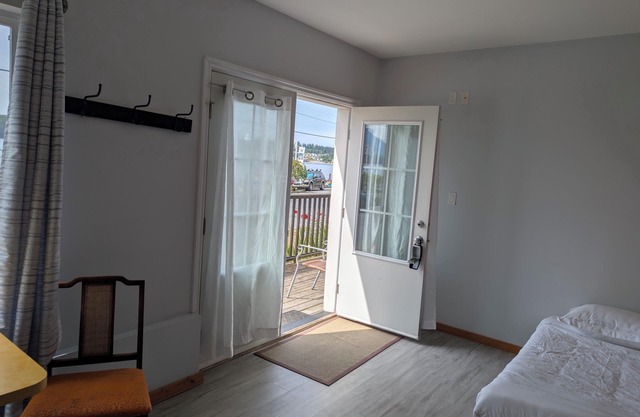 Gordie's Inn & Suites
