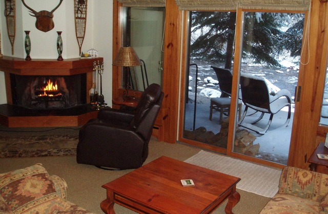 A Great Vail Value II: Am Gore Creek, herrliche Aussicht, ruhig, kostenloser Bus, Wi-Fi