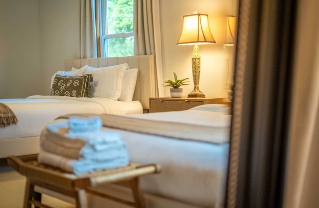 Gorge Getaway near ACE | Fire Pit & BBQ