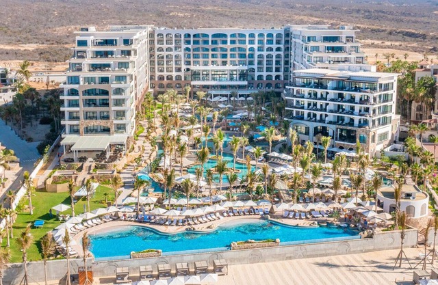 Gorgeous 2 bedroom 3 bathroom at Villa La Valencia, Los Cabos