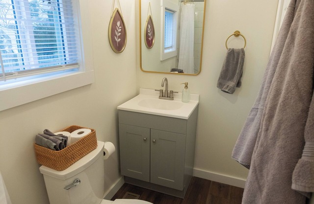 Gorgeous 2 Bed Home in Dayton