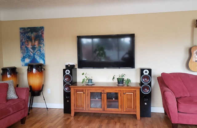 Gorgeous 2 bedroom home in sunny Sointula