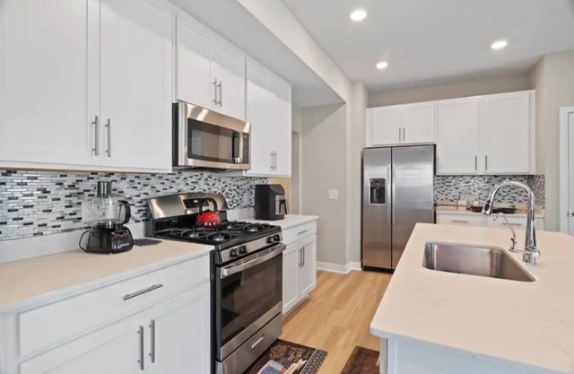 Gorgeous 3 Bedroom 2.5 Bath Townhome