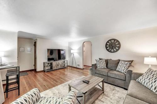 Gorgeous 3 bedroom home, minutes from Lambeau!