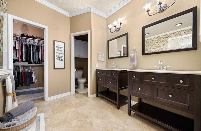 Gorgeous 3-bedroom house with AC in Rowlett