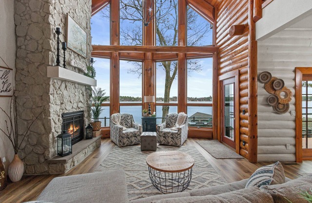 Gorgeous 3-Bedroom Lake House on Silver Lake in Wautoma, WI