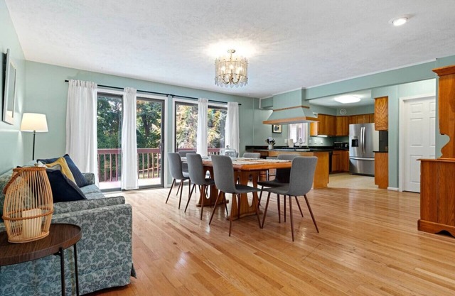 Gorgeous 3BDRM w/inground Pool! - NEW TO VRBO