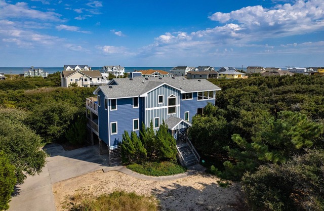 Wunderschöne 5 BDRM mit herrlichem Meerblick, 3 Minuten zum Strand