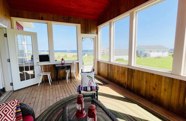 Gorgeous Beach House sleeps 10 just steps from Cousins Shore Beach