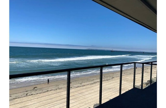 Gorgeous Beachfront Condo