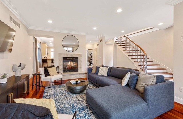 Gorgeous Birmingham Residence w/ Home Gym
