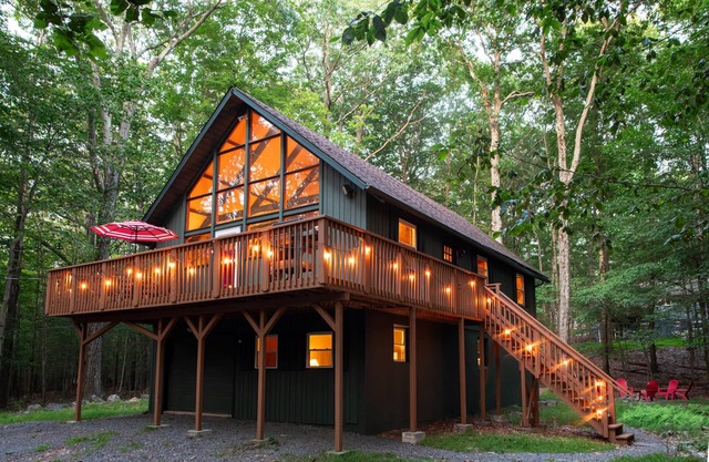 Gorgeous Chalet w/ Hot Tub|Fire Pit|BBQ