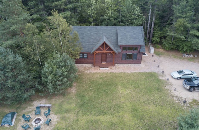 Wunderschönes Chalet in der Nähe von Whiteface Skifahren, Wandern, Angeln & ADK Wildlife Refuge