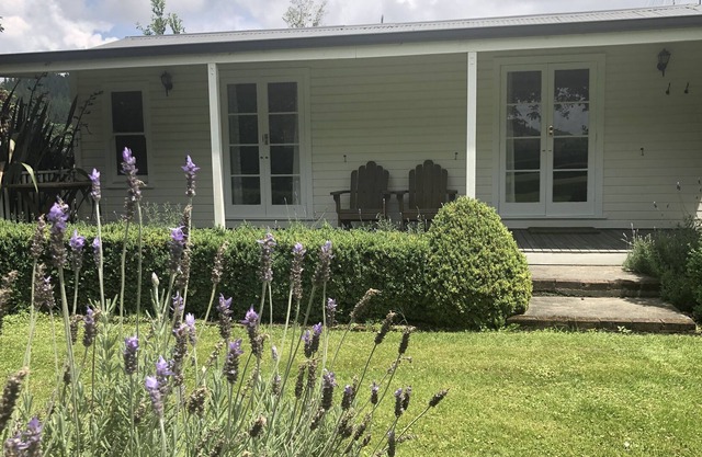 Wunderschönes Ferienhaus in einem geräumigen ländlichen Garten in Hawkes Bay