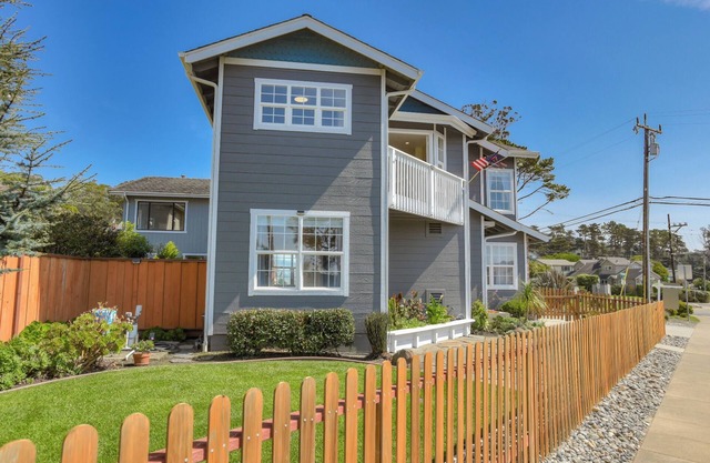 Gorgeous Half Moon Bay Home