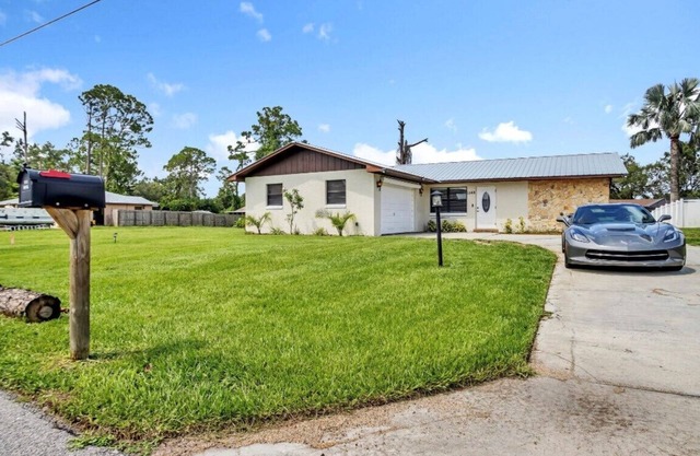 Gorgeous Home in Lake Placid! Near the lake !