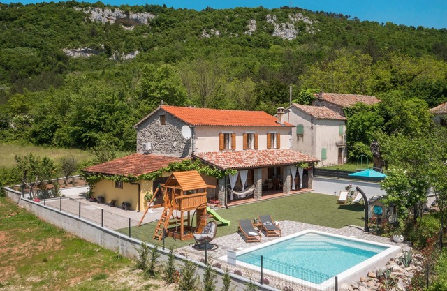 Wunderschönes Haus in Roc mit WLAN