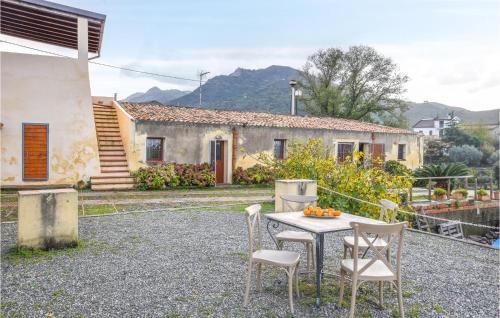 Gorgeous Home In Santa Lucia Del Mela