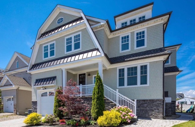 Gorgeous Lagoon Front home in Point Pleasant Boro with pool.