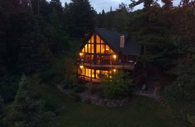 Gorgeous Lake Home auf Lac Courte Oreilles, Haywards feinster See