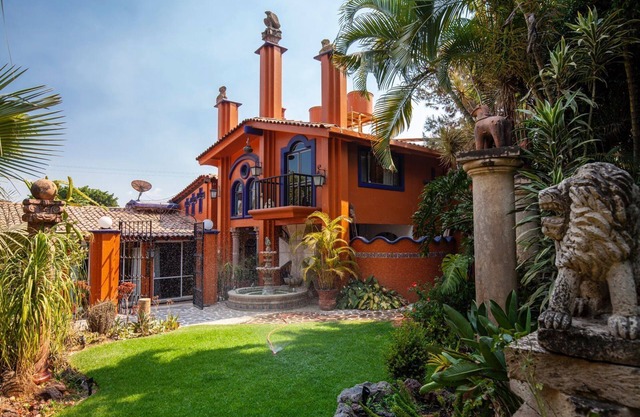 Gorgeous LGBTQ Mexican Hacienda Casa de la Paz- All are welcome!
