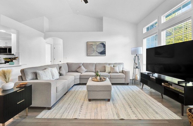 Gorgeous Newly Renovated Home In Boise, 4Bed/2Bath, Modern Finishes