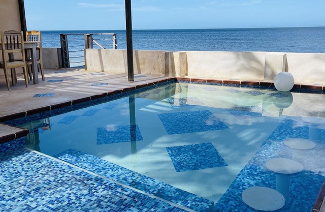Gorgeous Oceanfront Villa La Solana I & II w/ Pool