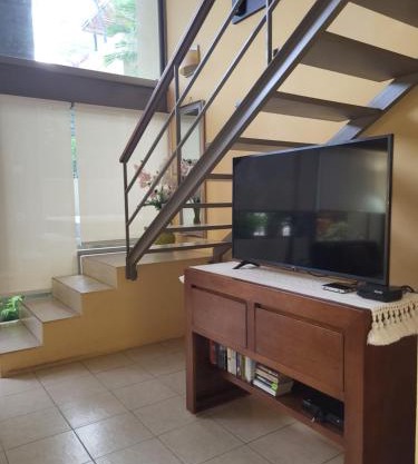 Gorgeous Open Concept Apartment