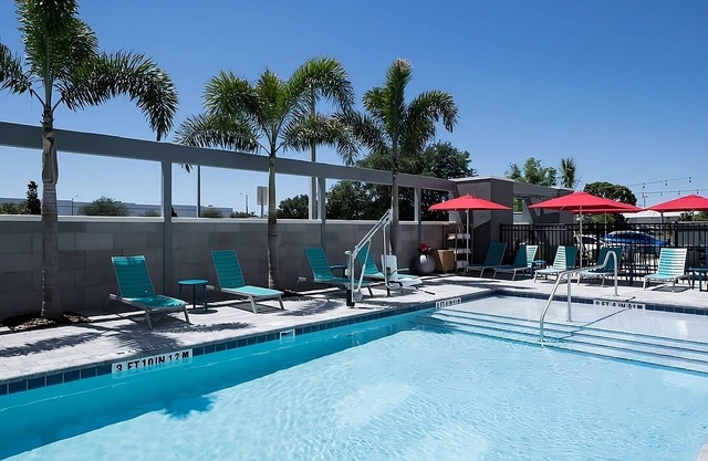 ORLANDO ESCAPE! KOSTENLOSES FRÜHSTÜCK, POOL, BBQ