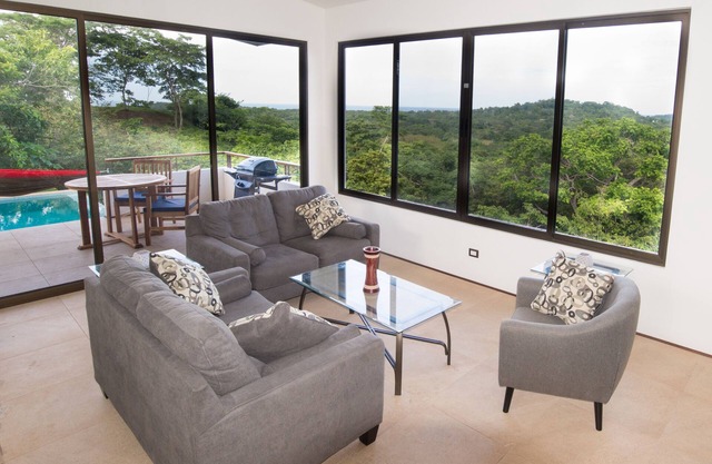 Wunderschöne Playa Grande House - 4 BR / 3. 5 BR - üppige Natur, herrliche Aussicht / Sonnenuntergänge