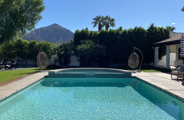 Gorgeous Private 5BDR / 4Bath Spanish-style home - great yard/pool
