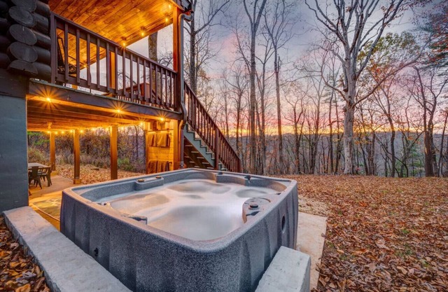 Gorgeous Renovated Cabin on James River | Hot Tub