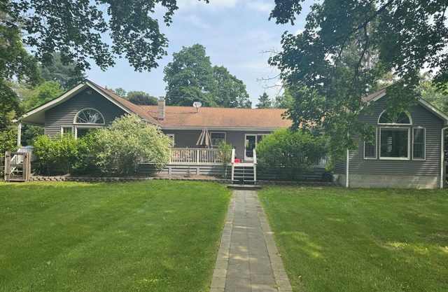 Gorgeous Rhinebeck Ranch with private Pool