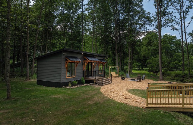 Gorgeous studio, sleeps 4, Amish country.