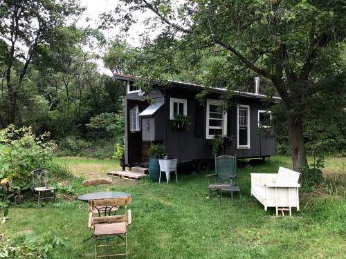 Gorgeous Tiny House Rental for a Glamping Getaway near Saratoga Springs in Upstate New York