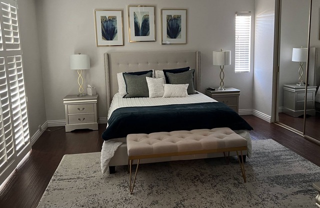 Gorgeous Townhome in the heart of Rancho Bernardo