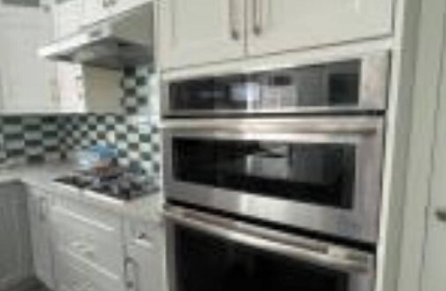 Gorgeous two beds unit near Burnaby Metrotown