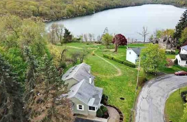Gorgeous view Walton Lake! Enjoy Relaxing stay.