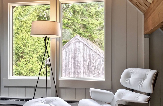 Gorgeous Views - Downeast Chalet with Fireplace, WiFi