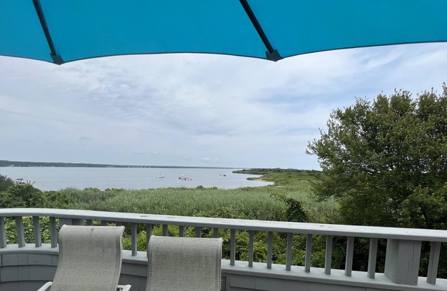 Gorgeous views from this beach house. Private pond access, 5 min walk to beach.