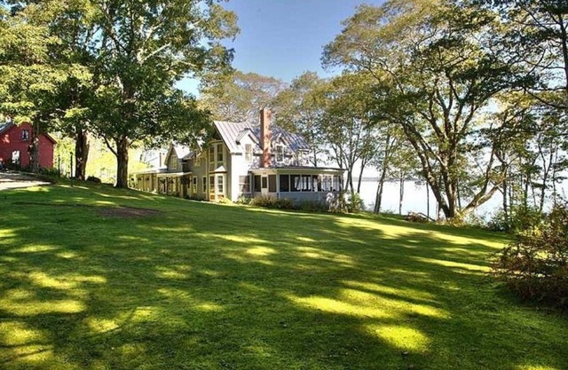 Wunderschöne Waterfront Estate in historischen Bayside