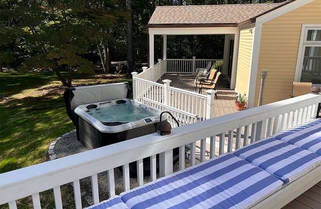 Gorgeous Weston Retreat with Tennis & Hot Tub