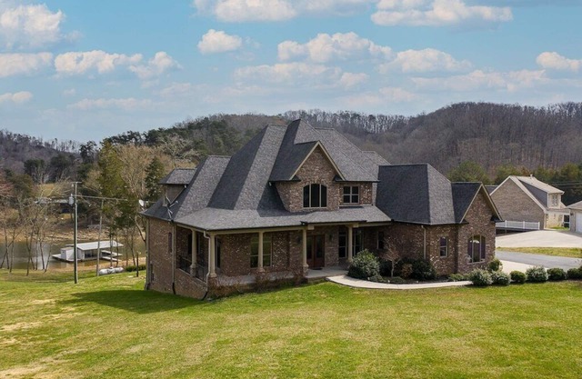 Grace Filled Homes' Super Easy & Gentle Slope to your Private Dock