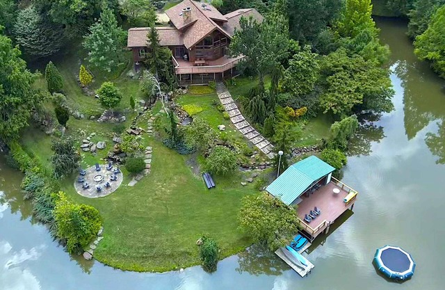 Rising Sun 40 acre property Private Lake