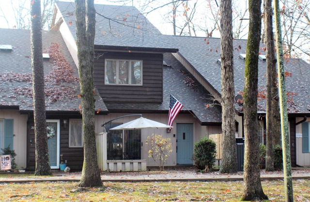 Graceful 2 Bed, 2.5 Bath Townhome with Garage!