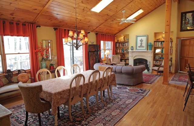 Gracious Woodstock Retreat -Walking Entfernung zur Stadt
