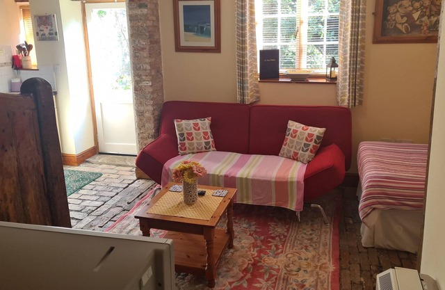 Grade II* Listed small Barn conversion